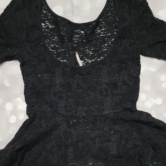 Free People Black Lace Peplum Open Back Top XS - Picture 2 of 16
